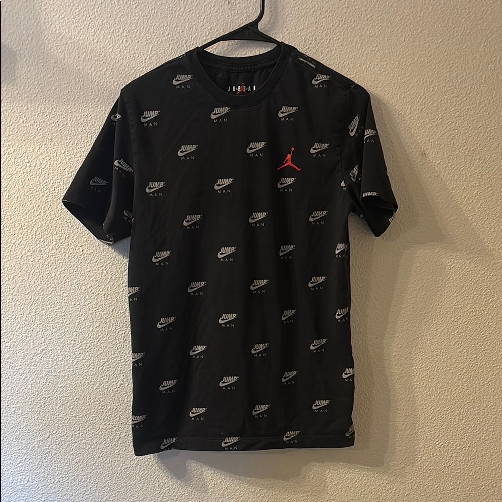 Jordan Jump Man graphic tee size small
